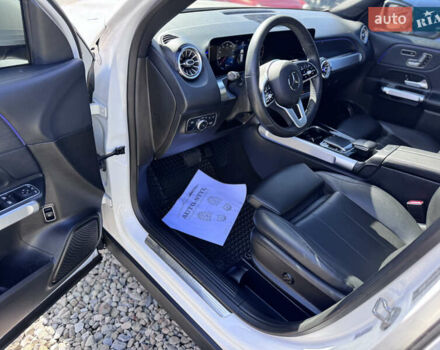 Мерседес GLB-Class 2021 в Ивано-Франковске на Automoto.ua Белый Мерседес GLB-Class, объемом двигателя 2 л и пробегом 123 тыс. км за 27500 $, фото 28 на Automoto.ua