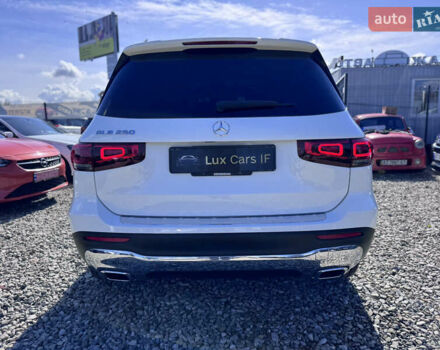 Мерседес GLB-Class 2021 в Ивано-Франковске на Automoto.ua Белый Мерседес GLB-Class, объемом двигателя 2 л и пробегом 123 тыс. км за 27500 $, фото 14 на Automoto.ua