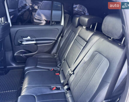 Мерседес GLB-Class 2021 в Ивано-Франковске на Automoto.ua Белый Мерседес GLB-Class, объемом двигателя 2 л и пробегом 123 тыс. км за 27500 $, фото 39 на Automoto.ua