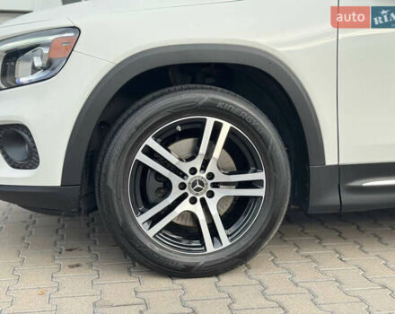 Белый Мерседес GLB-Class, объемом двигателя 2 л и пробегом 84 тыс. км за 30900 $, фото 15 на Automoto.ua