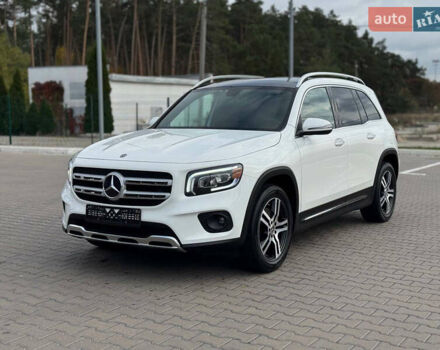 Белый Мерседес GLB-Class, объемом двигателя 2 л и пробегом 84 тыс. км за 30900 $, фото 3 на Automoto.ua