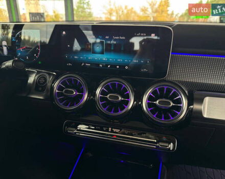 Белый Мерседес GLB-Class, объемом двигателя 2 л и пробегом 84 тыс. км за 30900 $, фото 28 на Automoto.ua