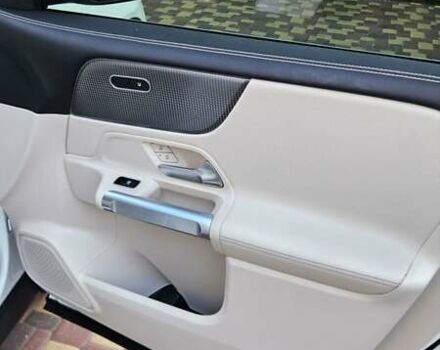 Белый Мерседес GLB-Class, объемом двигателя 1.99 л и пробегом 28 тыс. км за 32500 $, фото 24 на Automoto.ua