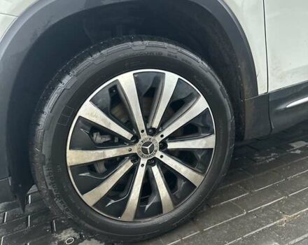 Белый Мерседес GLB-Class, объемом двигателя 2 л и пробегом 25 тыс. км за 37500 $, фото 17 на Automoto.ua