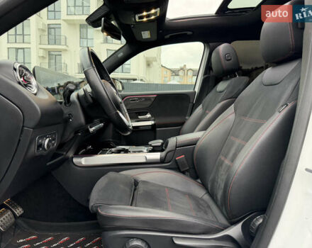 Білий Мерседес GLB-Class, об'ємом двигуна 2 л та пробігом 52 тис. км за 32000 $, фото 33 на Automoto.ua