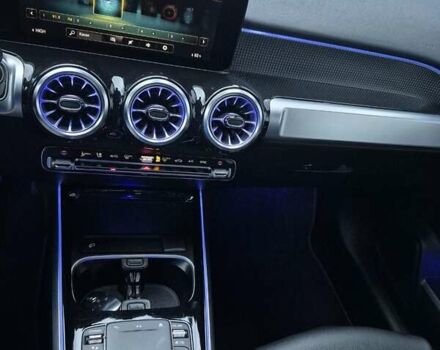 Белый Мерседес GLB-Class, объемом двигателя 1.99 л и пробегом 70 тыс. км за 29900 $, фото 46 на Automoto.ua