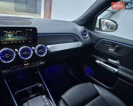 Белый Мерседес GLB-Class, объемом двигателя 1.99 л и пробегом 70 тыс. км за 29900 $, фото 47 на Automoto.ua