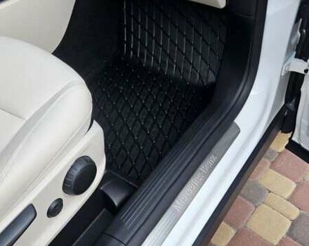 Белый Мерседес GLB-Class, объемом двигателя 1.99 л и пробегом 28 тыс. км за 32500 $, фото 23 на Automoto.ua