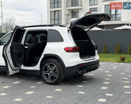 Білий Мерседес GLB-Class, об'ємом двигуна 2 л та пробігом 52 тис. км за 32000 $, фото 70 на Automoto.ua