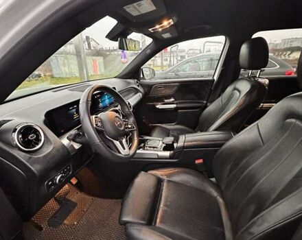 Белый Мерседес GLB-Class, объемом двигателя 2 л и пробегом 25 тыс. км за 37500 $, фото 8 на Automoto.ua