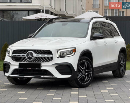 Білий Мерседес GLB-Class, об'ємом двигуна 2 л та пробігом 52 тис. км за 32000 $, фото 1 на Automoto.ua
