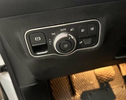 Белый Мерседес GLB-Class, объемом двигателя 2 л и пробегом 25 тыс. км за 37500 $, фото 9 на Automoto.ua