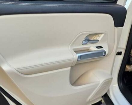 Белый Мерседес GLB-Class, объемом двигателя 1.99 л и пробегом 28 тыс. км за 32500 $, фото 18 на Automoto.ua