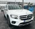 Белый Мерседес GLB-Class, объемом двигателя 2 л и пробегом 25 тыс. км за 37500 $, фото 1 на Automoto.ua