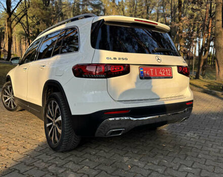 Белый Мерседес GLB-Class, объемом двигателя 1.99 л и пробегом 70 тыс. км за 29900 $, фото 5 на Automoto.ua