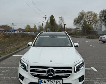 Белый Мерседес GLB-Class, объемом двигателя 1.99 л и пробегом 36 тыс. км за 49000 $, фото 1 на Automoto.ua