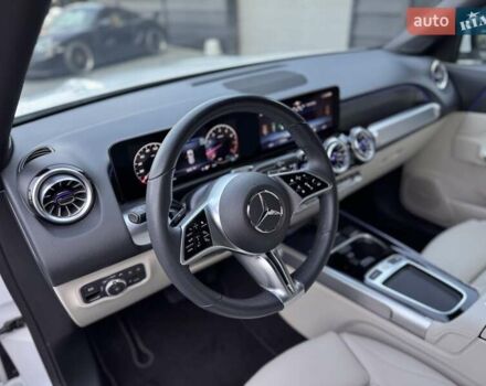 Білий Мерседес GLB-Class, об'ємом двигуна 1.99 л та пробігом 2 тис. км за 47900 $, фото 16 на Automoto.ua