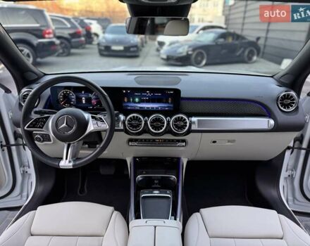 Білий Мерседес GLB-Class, об'ємом двигуна 1.99 л та пробігом 2 тис. км за 47900 $, фото 15 на Automoto.ua
