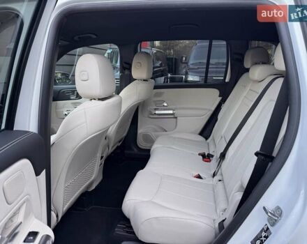 Білий Мерседес GLB-Class, об'ємом двигуна 1.99 л та пробігом 2 тис. км за 47900 $, фото 11 на Automoto.ua