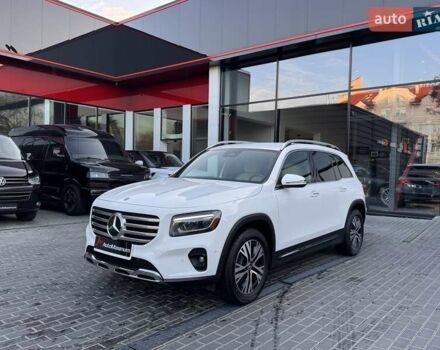 Білий Мерседес GLB-Class, об'ємом двигуна 1.99 л та пробігом 2 тис. км за 47900 $, фото 2 на Automoto.ua