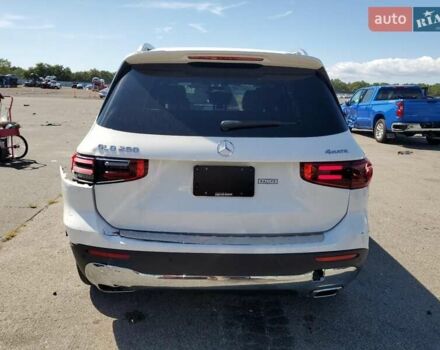 Белый Мерседес GLB-Class, объемом двигателя 1.99 л и пробегом 1 тыс. км за 20000 $, фото 5 на Automoto.ua