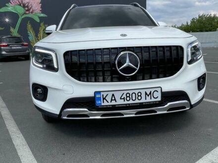 Белый Мерседес GLB-Class, объемом двигателя 1.99 л и пробегом 16 тыс. км за 33500 $, фото 1 на Automoto.ua