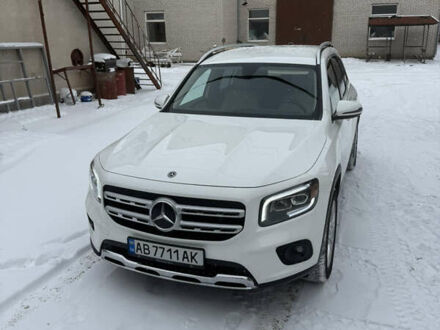Белый Мерседес GLB-Class, объемом двигателя 1.99 л и пробегом 85 тыс. км за 39000 $, фото 1 на Automoto.ua