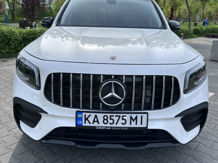 Белый Мерседес GLB-Class, объемом двигателя 1.99 л и пробегом 46 тыс. км за 38999 $, фото 1 на Automoto.ua