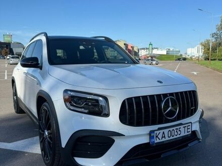 Белый Мерседес GLB-Class, объемом двигателя 1.99 л и пробегом 49 тыс. км за 52000 $, фото 1 на Automoto.ua