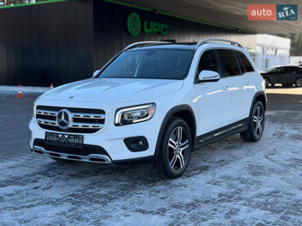 Белый Мерседес GLB-Class, объемом двигателя 2 л и пробегом 84 тыс. км за 30900 $, фото 1 на Automoto.ua