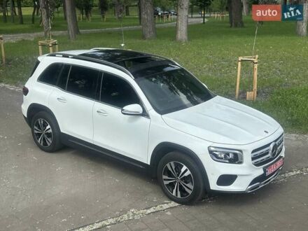 Мерседес GLB-Class 2022 в Киеве на Automoto.ua Белый Мерседес GLB-Class, объемом двигателя 1.95 л и пробегом 33 тыс. км за 37999 $, фото 1 на Automoto.ua