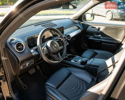 Черный Мерседес GLB-Class, объемом двигателя 1.95 л и пробегом 166 тыс. км за 30000 $, фото 30 на Automoto.ua