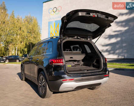 Черный Мерседес GLB-Class, объемом двигателя 1.95 л и пробегом 166 тыс. км за 30000 $, фото 8 на Automoto.ua