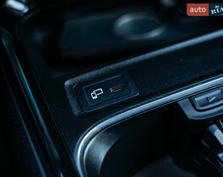 Черный Мерседес GLB-Class, объемом двигателя 1.95 л и пробегом 166 тыс. км за 30000 $, фото 23 на Automoto.ua