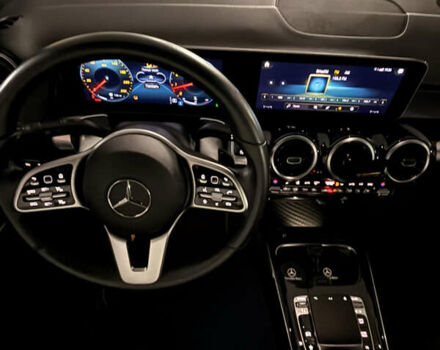 Чорний Мерседес GLB-Class, об'ємом двигуна 1.99 л та пробігом 60 тис. км за 31000 $, фото 15 на Automoto.ua