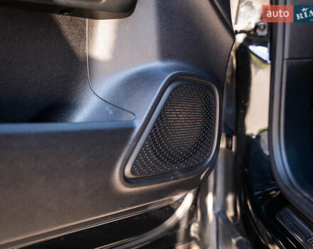 Черный Мерседес GLB-Class, объемом двигателя 1.95 л и пробегом 166 тыс. км за 30000 $, фото 12 на Automoto.ua