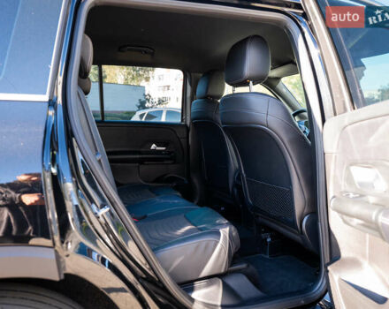 Черный Мерседес GLB-Class, объемом двигателя 1.95 л и пробегом 166 тыс. км за 30000 $, фото 2 на Automoto.ua