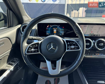 Черный Мерседес GLB-Class, объемом двигателя 2 л и пробегом 160 тыс. км за 33900 $, фото 14 на Automoto.ua