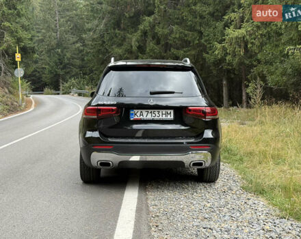 Черный Мерседес GLB-Class, объемом двигателя 1.99 л и пробегом 49 тыс. км за 30304 $, фото 3 на Automoto.ua