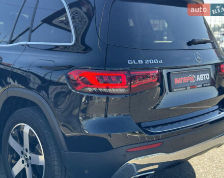Черный Мерседес GLB-Class, объемом двигателя 2 л и пробегом 160 тыс. км за 33900 $, фото 10 на Automoto.ua