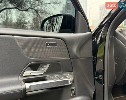 Черный Мерседес GLB-Class, объемом двигателя 1.95 л и пробегом 155 тыс. км за 28900 $, фото 17 на Automoto.ua