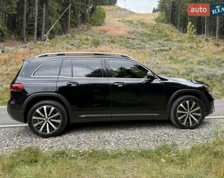 Черный Мерседес GLB-Class, объемом двигателя 1.99 л и пробегом 49 тыс. км за 30304 $, фото 5 на Automoto.ua