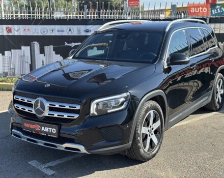 Черный Мерседес GLB-Class, объемом двигателя 2 л и пробегом 160 тыс. км за 33900 $, фото 2 на Automoto.ua