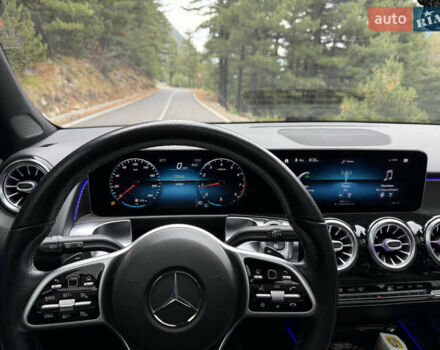 Черный Мерседес GLB-Class, объемом двигателя 1.99 л и пробегом 49 тыс. км за 30304 $, фото 9 на Automoto.ua