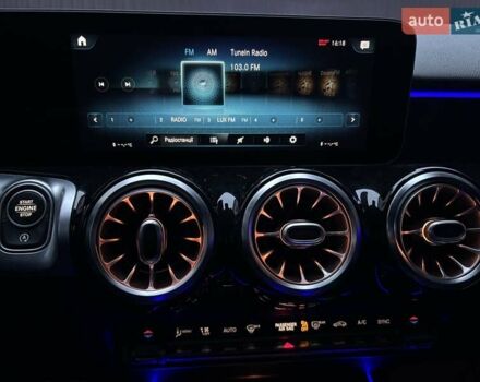 Чорний Мерседес GLB-Class, об'ємом двигуна 1.99 л та пробігом 47 тис. км за 29850 $, фото 13 на Automoto.ua