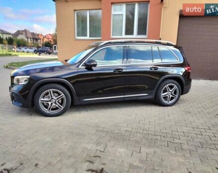 Чорний Мерседес GLB-Class, об'ємом двигуна 1.95 л та пробігом 71 тис. км за 36990 $, фото 1 на Automoto.ua