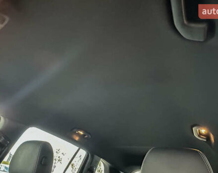 Черный Мерседес GLB-Class, объемом двигателя 1.95 л и пробегом 182 тыс. км за 32950 $, фото 5 на Automoto.ua