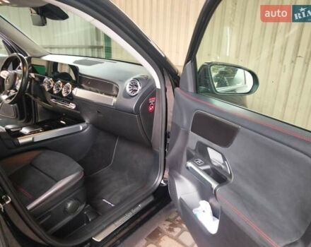 Чорний Мерседес GLB-Class, об'ємом двигуна 1.95 л та пробігом 71 тис. км за 36990 $, фото 11 на Automoto.ua