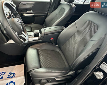 Черный Мерседес GLB-Class, объемом двигателя 1.95 л и пробегом 182 тыс. км за 32950 $, фото 7 на Automoto.ua