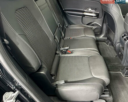 Черный Мерседес GLB-Class, объемом двигателя 1.95 л и пробегом 182 тыс. км за 32950 $, фото 10 на Automoto.ua